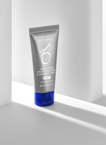 Smart Tone travel casting a shadow numero immagine 2
